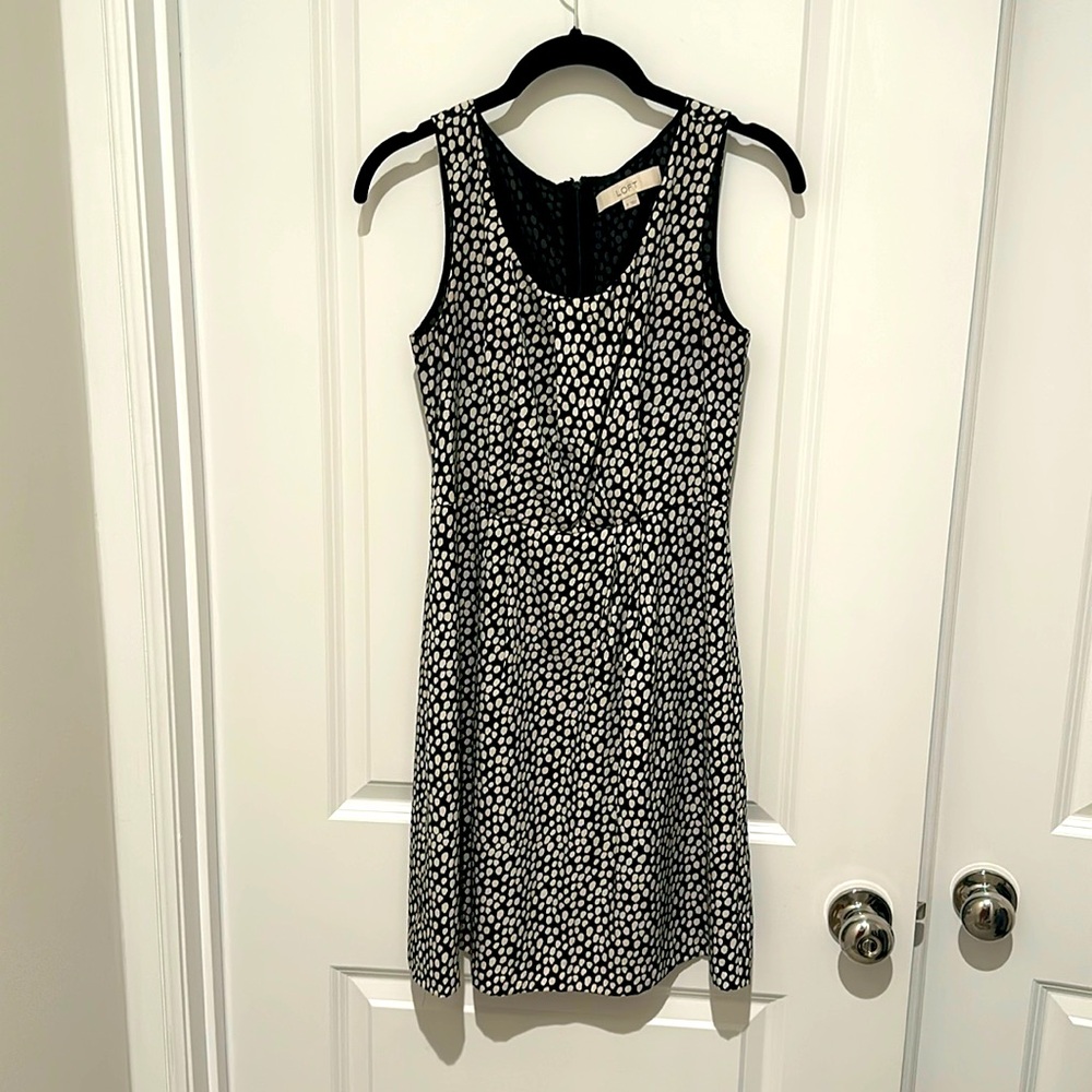 Ann Taylor Loft Black and Cream Polka Dot Sleeveless Dress! Great quality! Sz 0